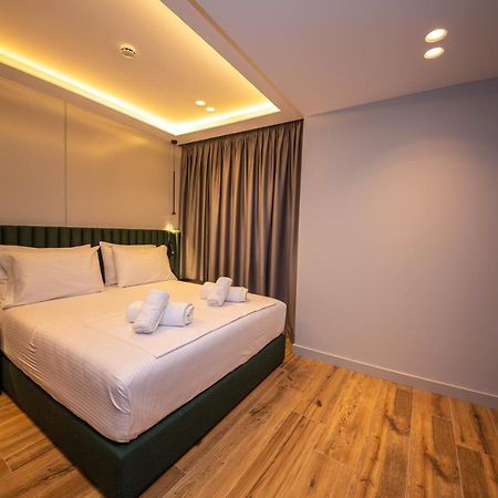Hotel Lili-1 Sarandë Esterno foto