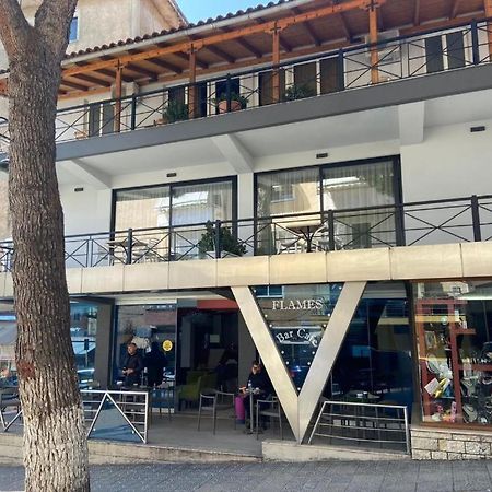 Hotel Lili-1 Sarandë Esterno foto