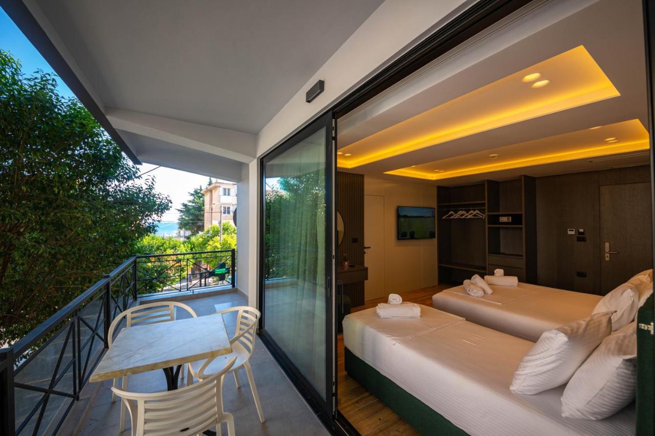 Hotel Lili-1 Sarandë Esterno foto
