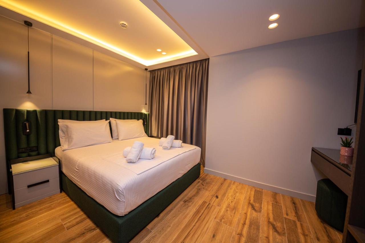 Hotel Lili-1 Sarandë Esterno foto